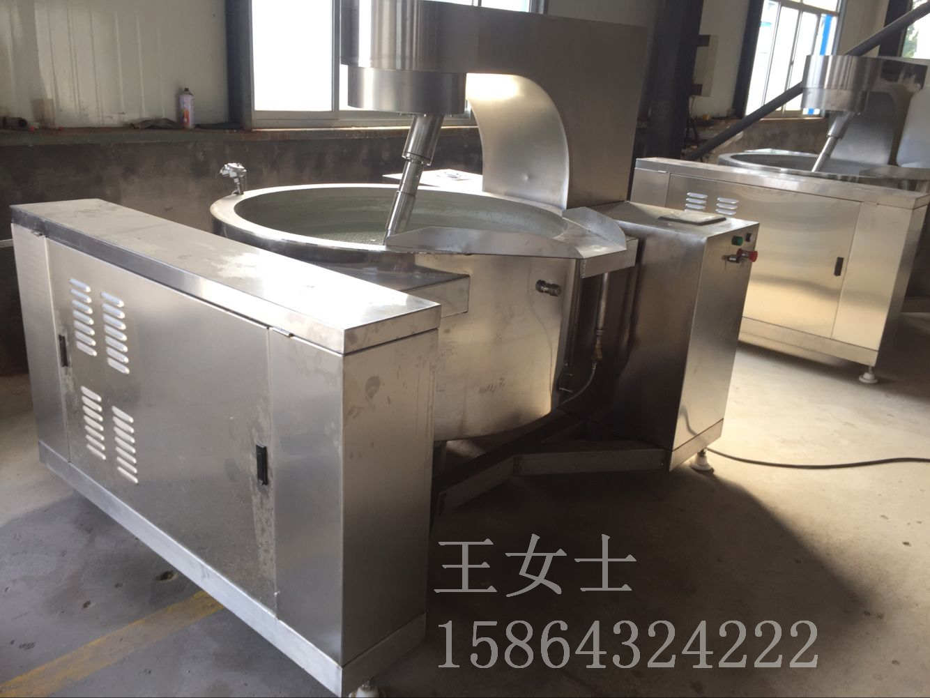 300L月餅餡燃?xì)馐饺詣?dòng)醬料行星攪拌鍋