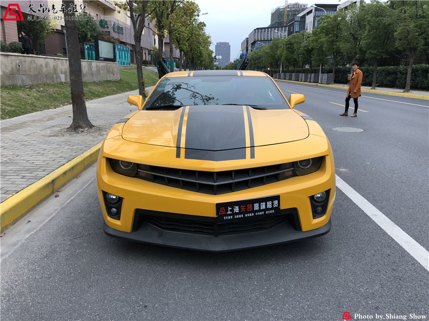 租雪佛蘭科邁羅自駕 上海租大黃蜂拍攝 豪車租賃服務(wù)
