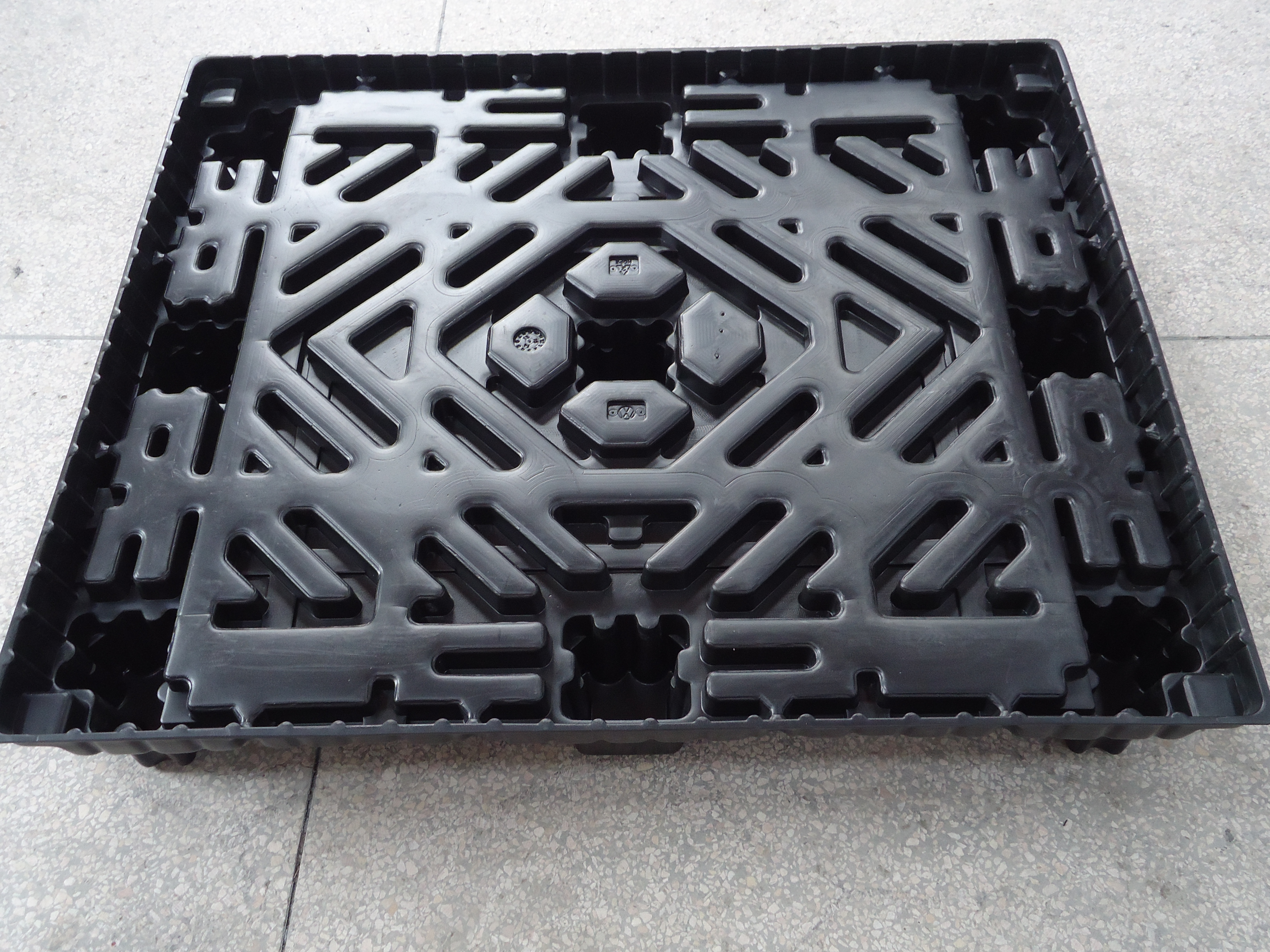 物流周轉(zhuǎn)箱租賃江浙滬大型塑料件加工