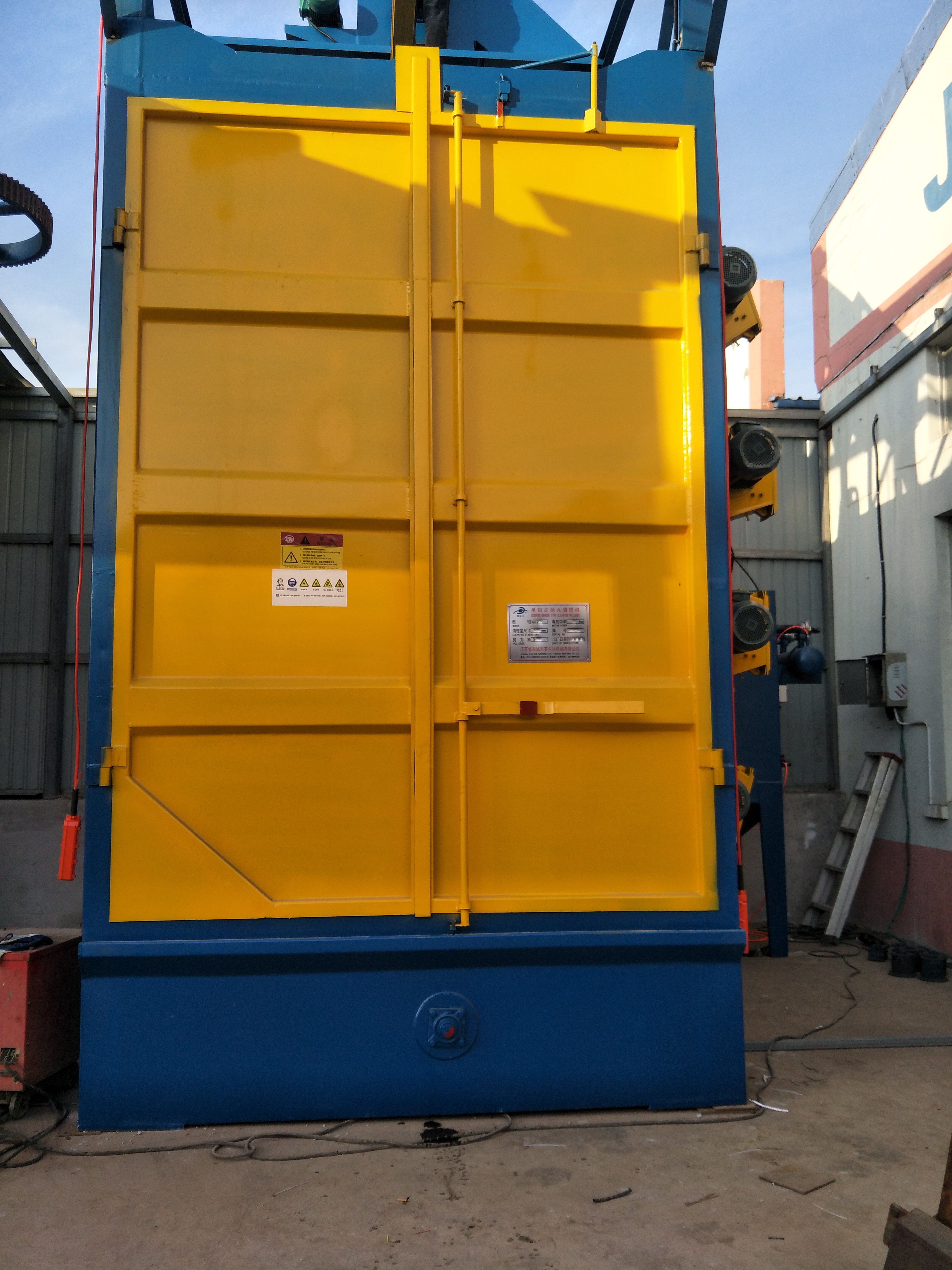 鹽城拋丸機(jī)廠家，拋丸機(jī)廠家直銷，拋丸機(jī)廠家電話