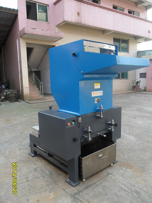 鴻業(yè)興HYFA-600 強(qiáng)力破碎機(jī)價(jià)格 塑料破碎機(jī)生產(chǎn)廠家
