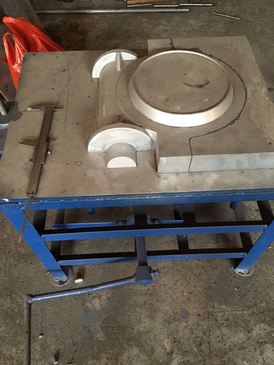 供應(yīng)衡駿漏模機.鑄造模具.射芯機.工藝品模具覆膜砂熱芯盒.頂箱機的設(shè)計加工與制作