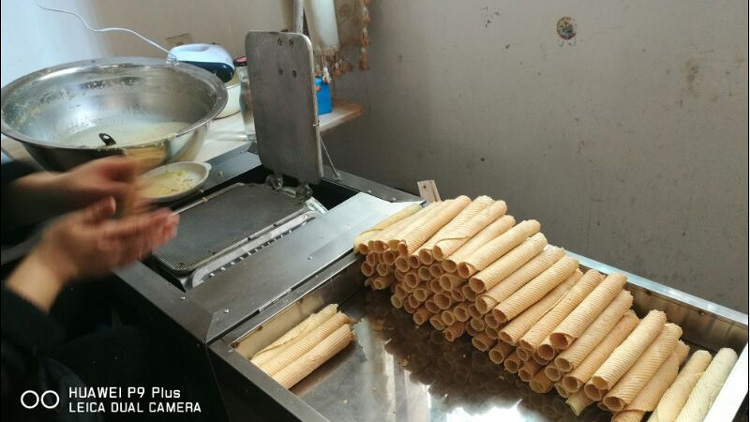 供應河南蛋卷機——新鄉(xiāng)黃氏食品機械丨六面蛋卷機丨不銹鋼蛋卷機