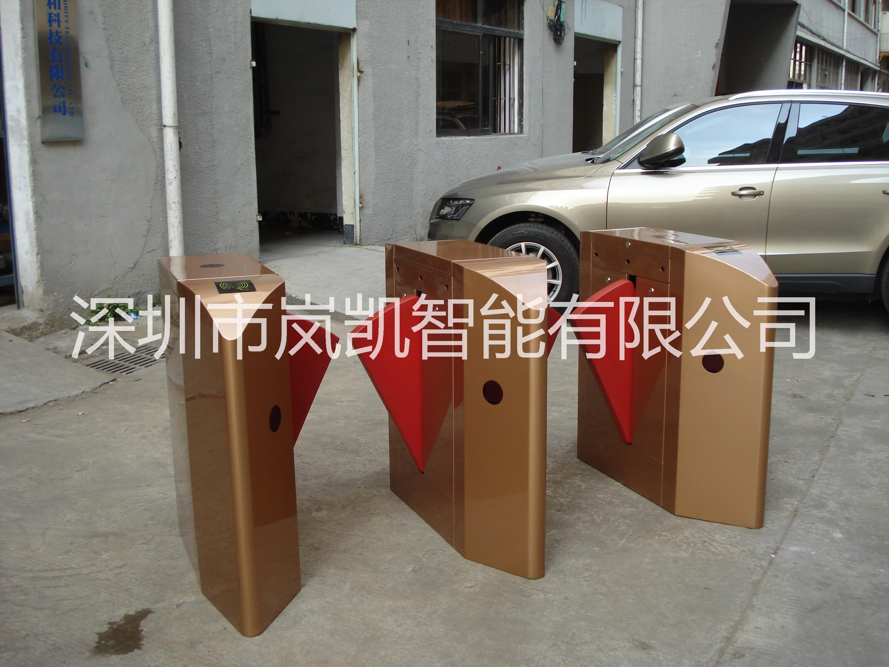 供應(yīng)橋式斜角三輥閘/立式三輥閘廠家