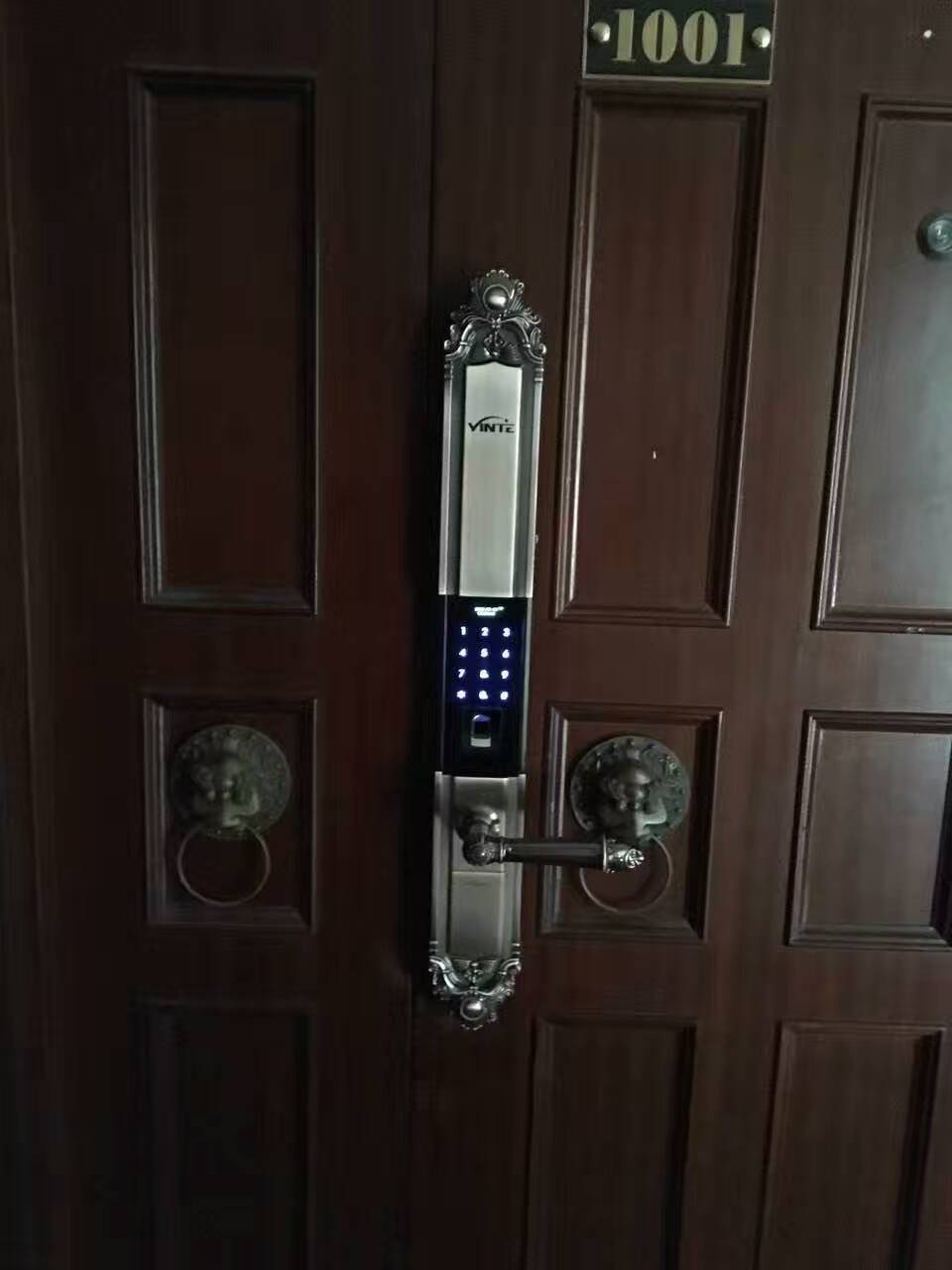 防盜門維修永和安防盜門維修上海中心鎖芯更換