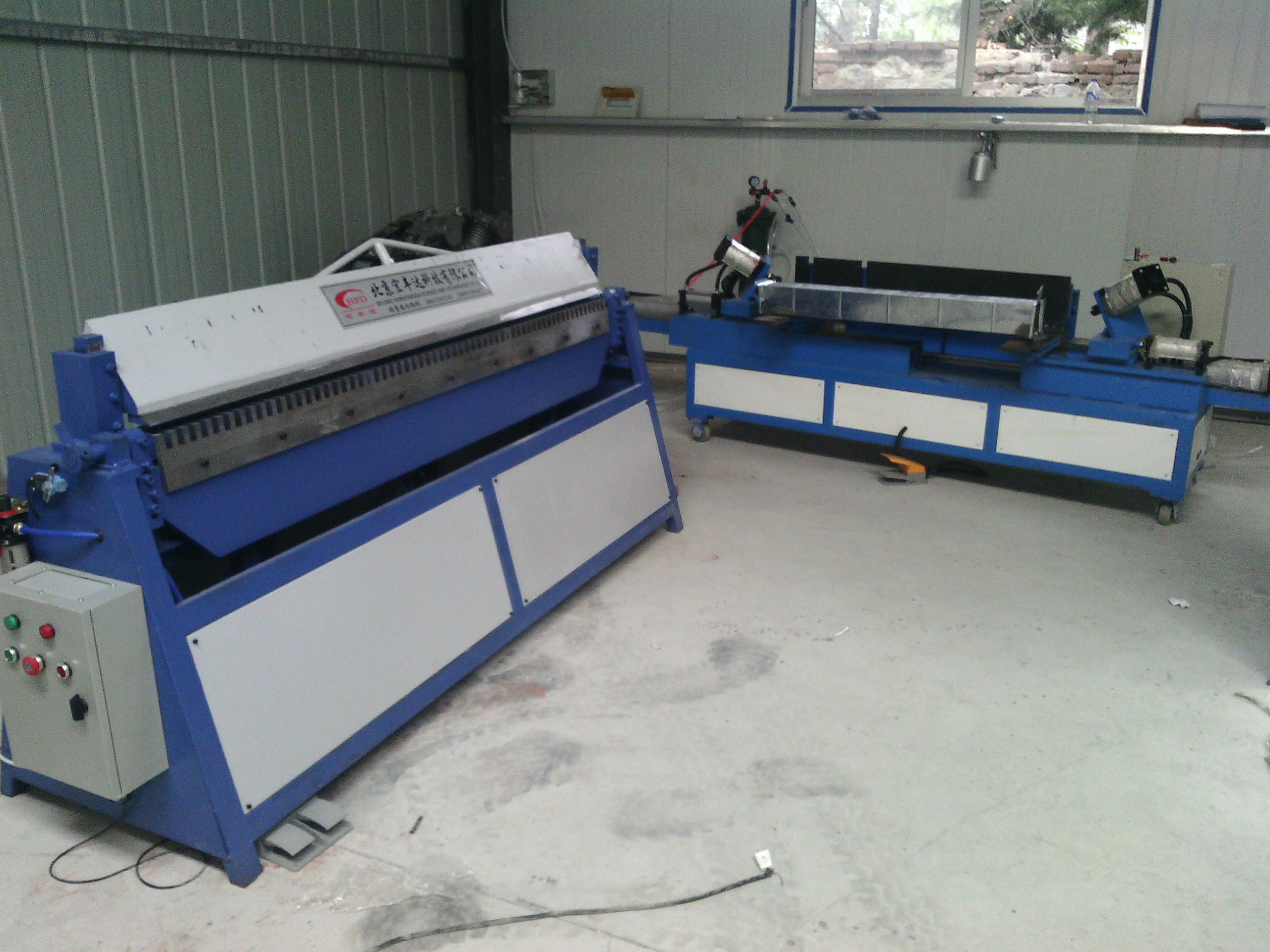 供應(yīng)北京氣動(dòng)折方機(jī)，氣動(dòng)折方機(jī)廠家，氣動(dòng)折方機(jī)價(jià)格