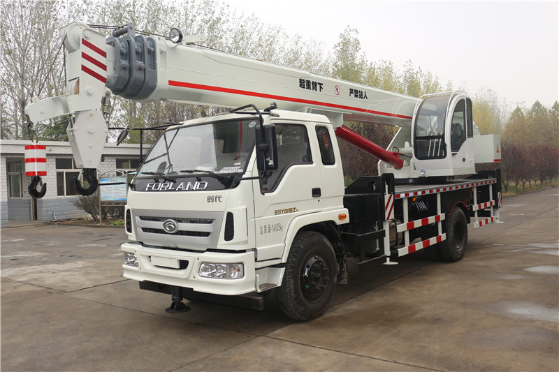 廠家熱銷12噸吊車可分期包上牌