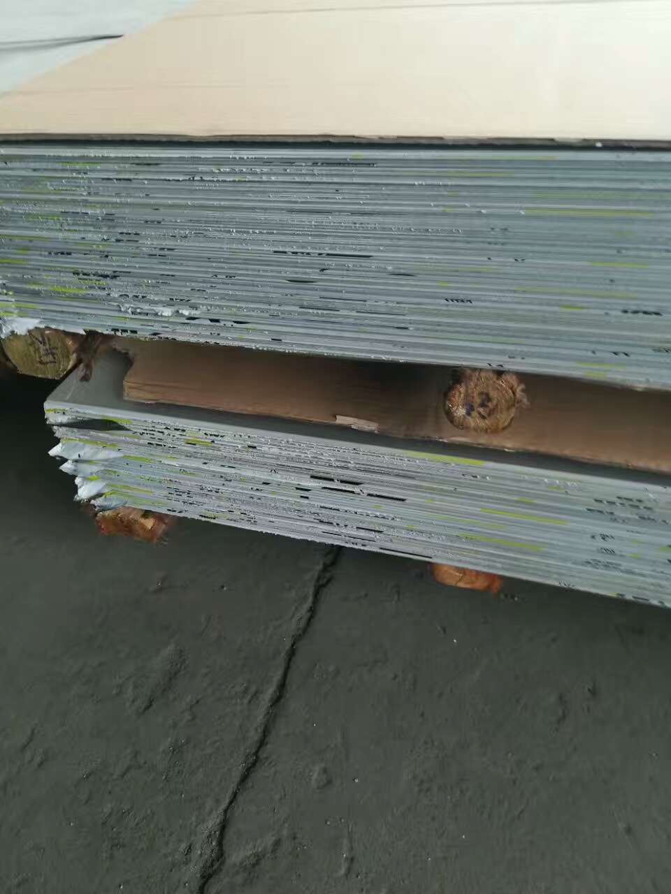 供應(yīng)佛山不銹鋼綜合板批發(fā) 佛山不銹鋼綜合板供應(yīng)商 佛山不銹鋼綜合板報價