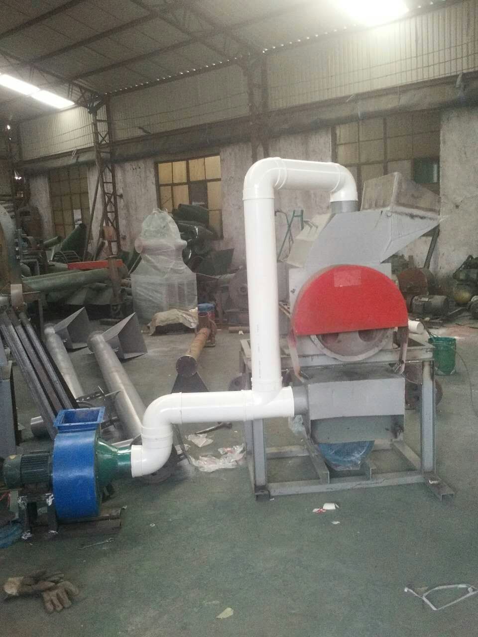 新型成套廢舊玻璃粉碎機(jī)組合