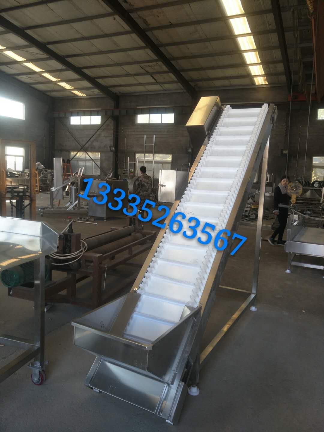羊頭加工設(shè)備、羊頭清洗機、羊頭清洗生產(chǎn)線