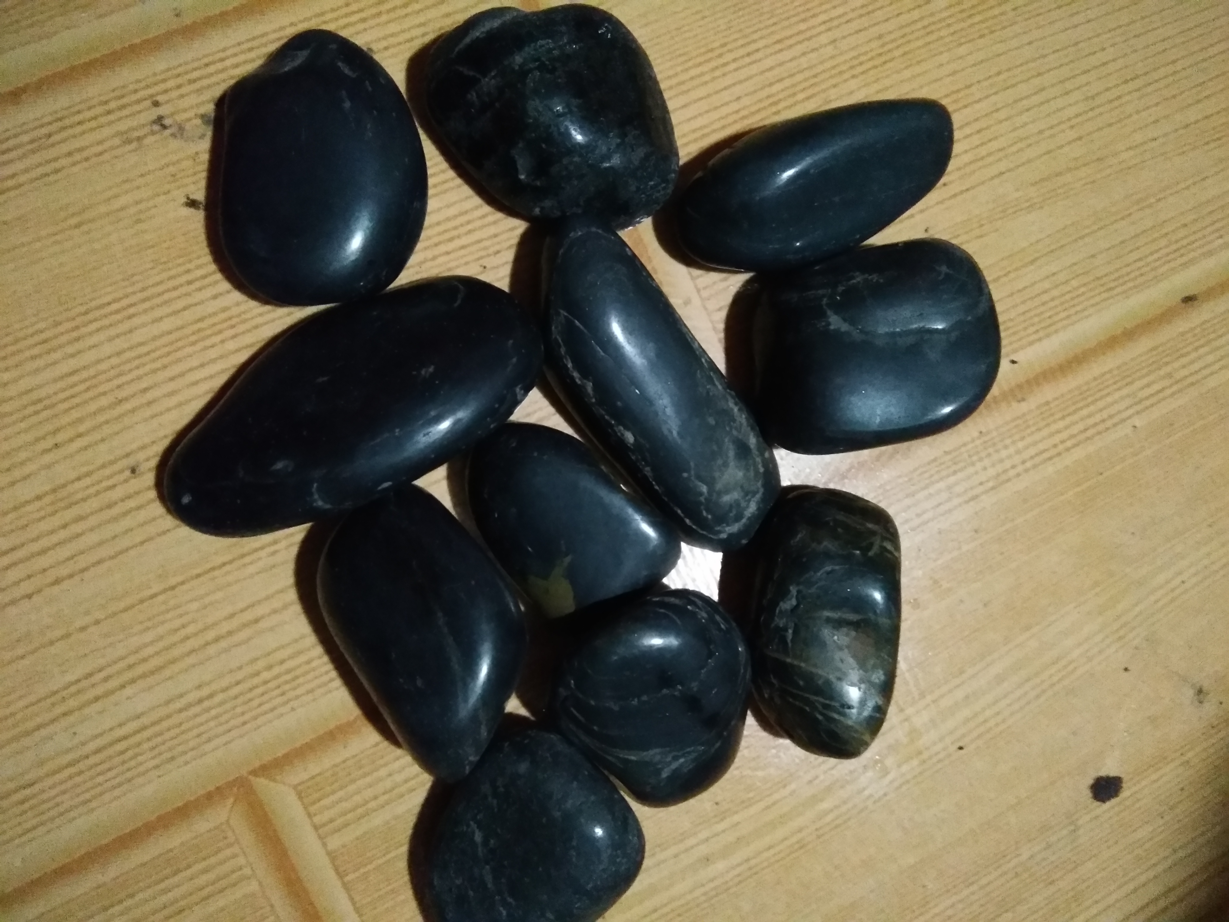 拋光黑色雨花石，魚缸造景雨花石，林園鋪設(shè)雨花石