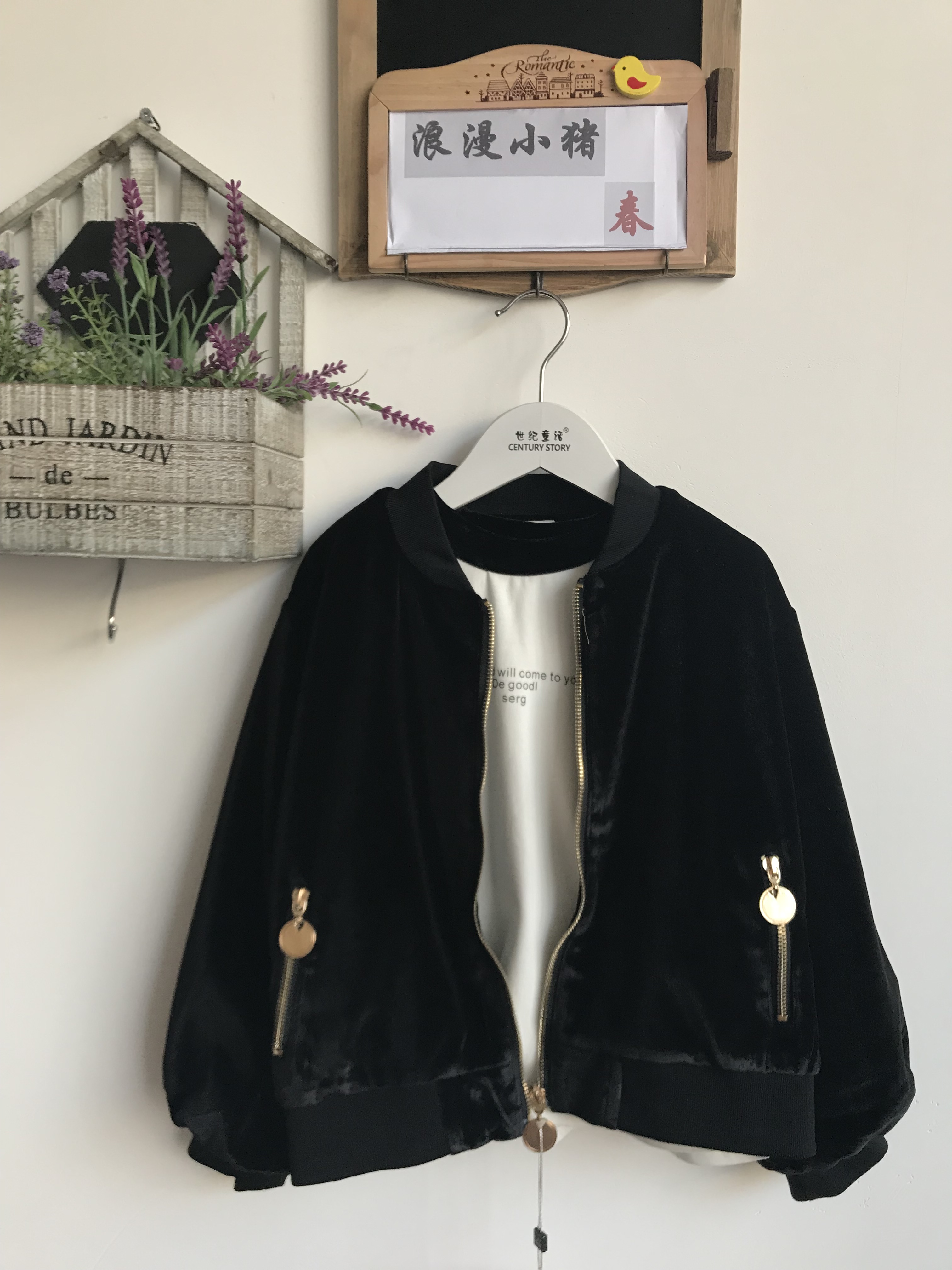 廣州外貿(mào)童裝批發(fā)浪漫小豬品牌折扣