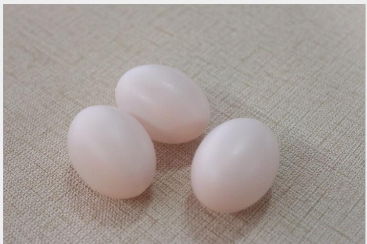 廠家大量供應鴿籠，雞籠養(yǎng)殖設備 全國優(yōu)質(zhì)養(yǎng)殖設備配件  白云鴿子假蛋批發(fā)