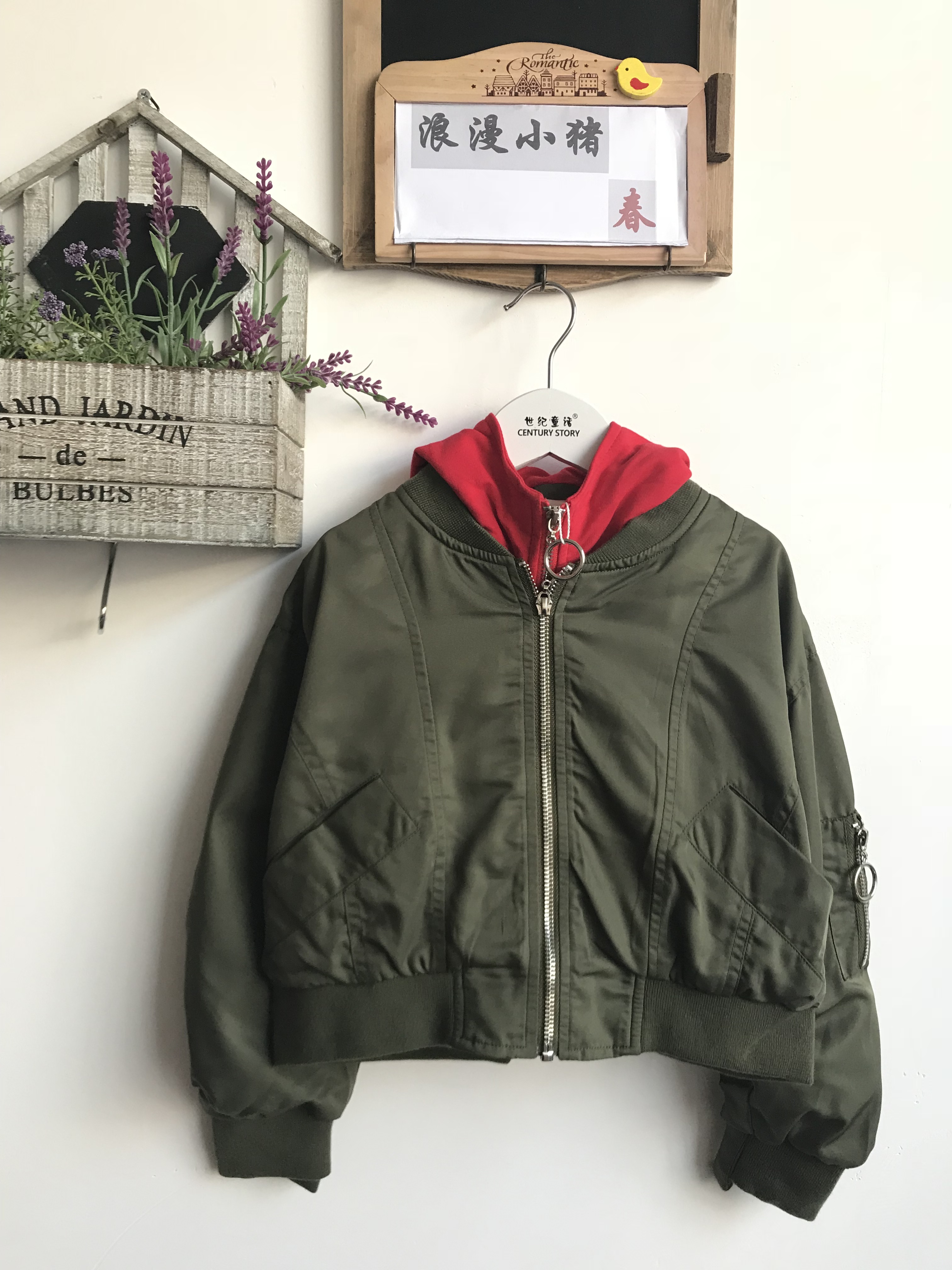 廣州外貿(mào)童裝批發(fā)浪漫小豬品牌折扣