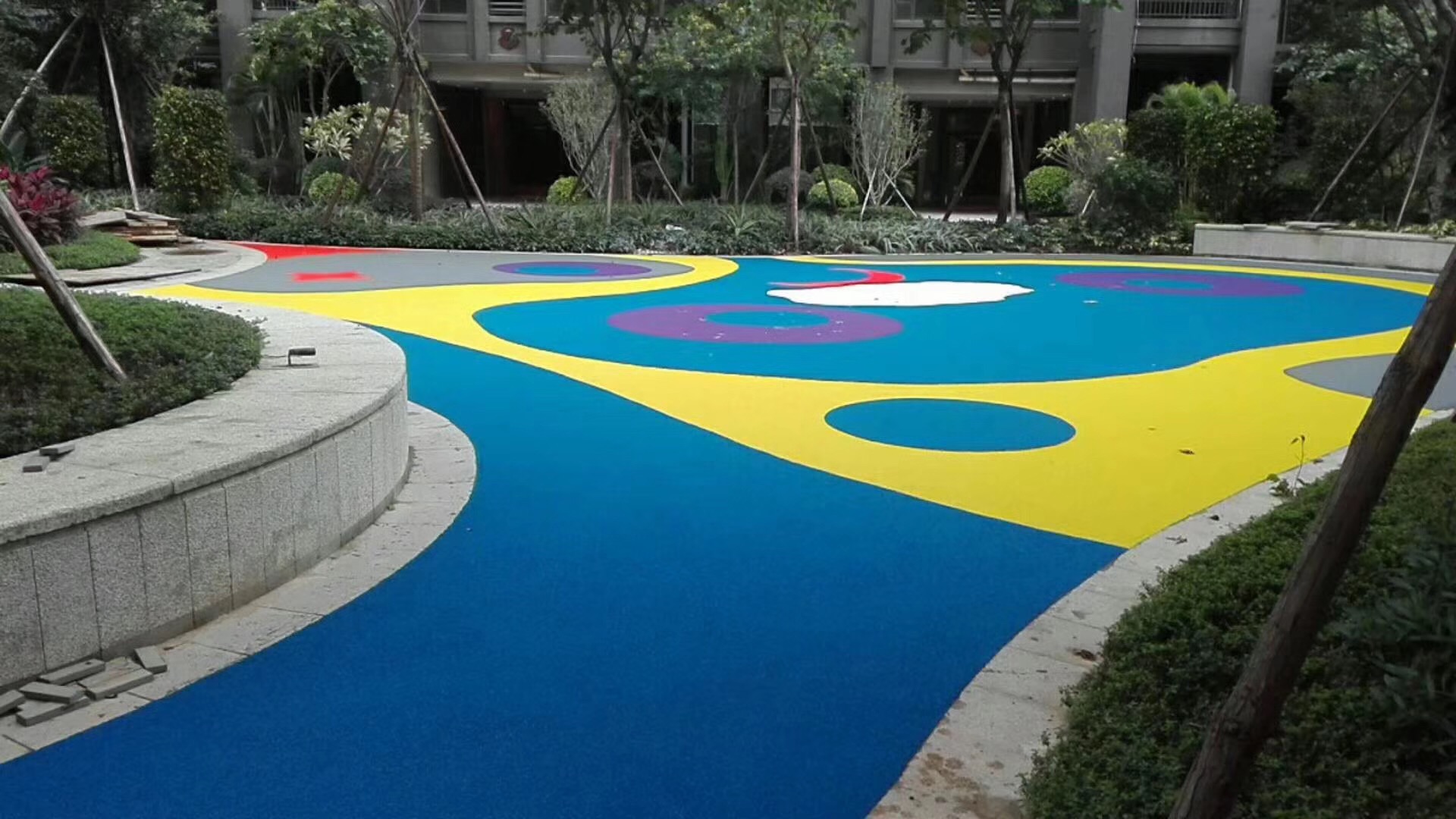 南京塑膠跑道施工，硅pu籃球場 南京塑膠跑道，硅pu籃球場施工