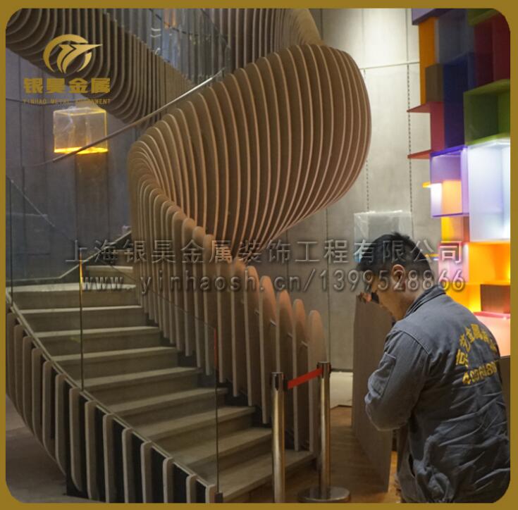 供應(yīng)大型鋼結(jié)構(gòu)樓梯專業(yè)工程樓梯供應(yīng)商上海旋轉(zhuǎn)樓梯定制