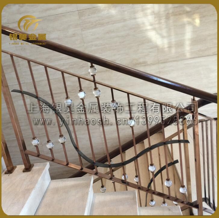 供應精美不銹鋼護欄鍍鈦欄桿鍍鈦樓梯扶手定制鈦金圍欄