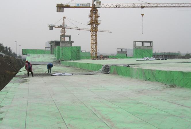 CPS反應(yīng)粘結(jié)型高分子防水卷材/CPS反應(yīng)粘濕鋪防水卷材價(jià)格 CPS強(qiáng)力交叉膜防水卷材廠家