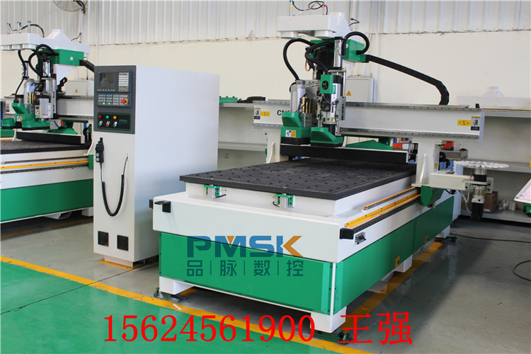 板式家具自動(dòng)換刀加工中心排鉆開(kāi)料機(jī)