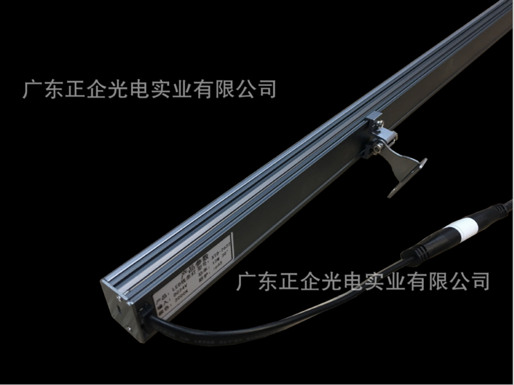 新款線條洗墻燈 單色外控線條洗墻燈 中山線條洗墻燈 廠家直銷線條洗墻燈 線條洗墻燈價格 線條洗墻燈現(xiàn)貨 線條洗墻燈供貨商