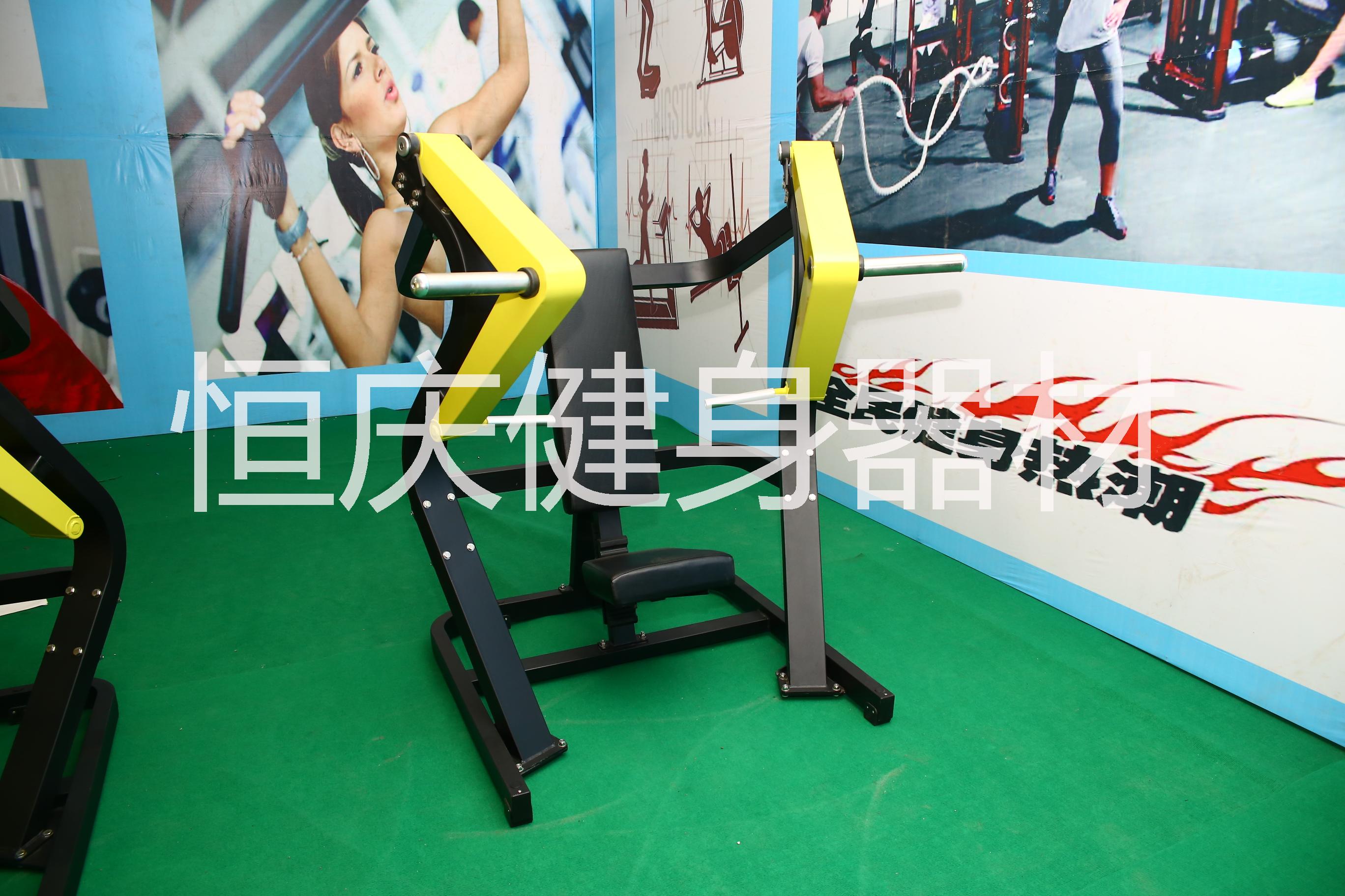 大黃蜂坐式雙向推胸訓(xùn)練器 商用室內(nèi)胸部訓(xùn)練 健身房運(yùn)動(dòng)力量器械