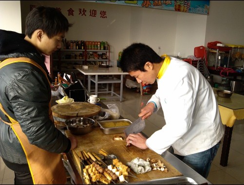 來荊州鼎好學(xué)好小吃手藝賺大錢