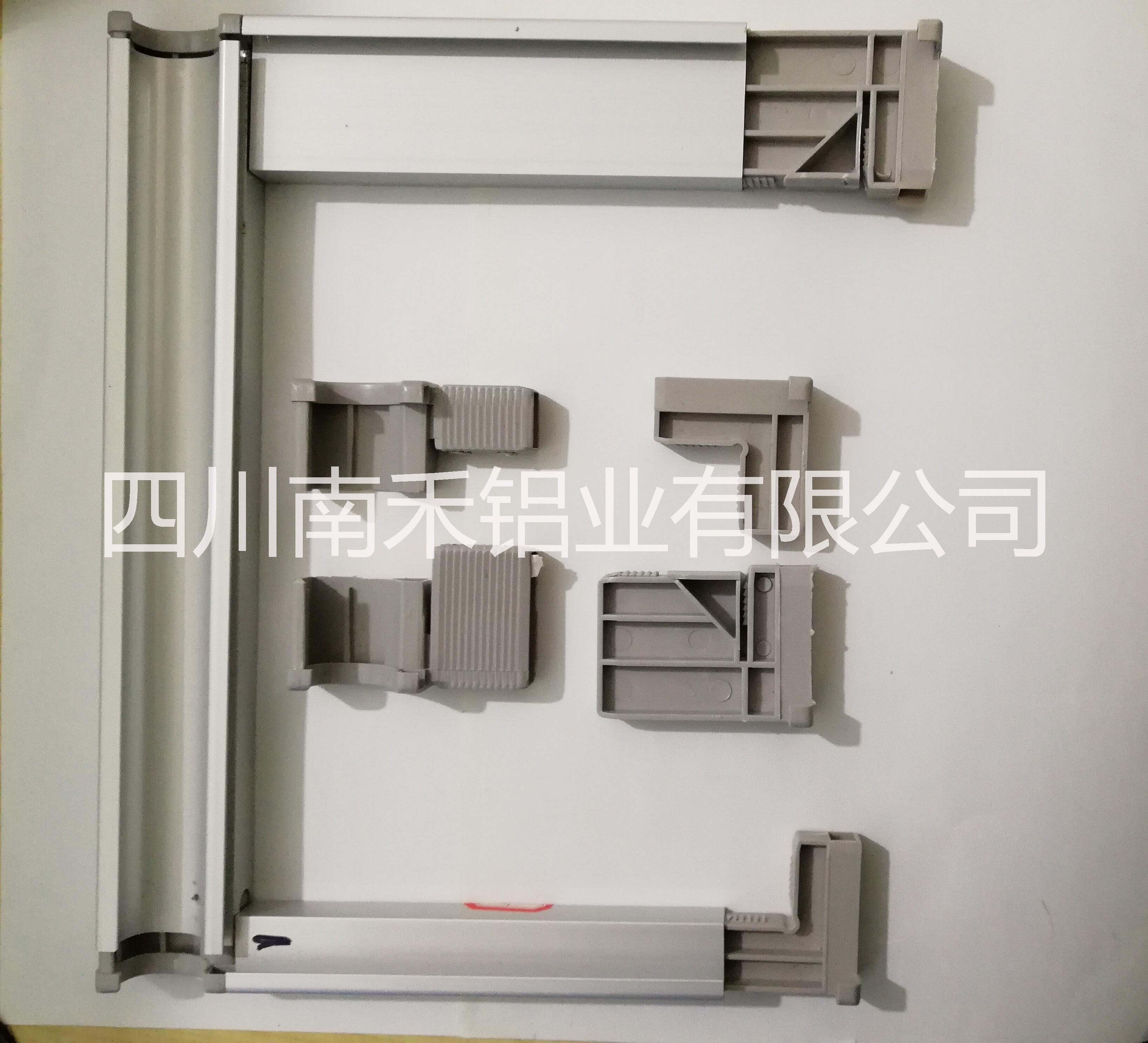 云南晶鋼門邊框鋁材批發(fā) 云南昆明型材批發(fā)