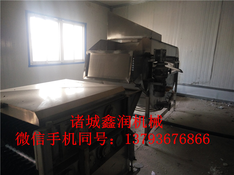 小型全自動宰雞燙毛脫毛設(shè)備專業(yè)生產(chǎn)供應(yīng)