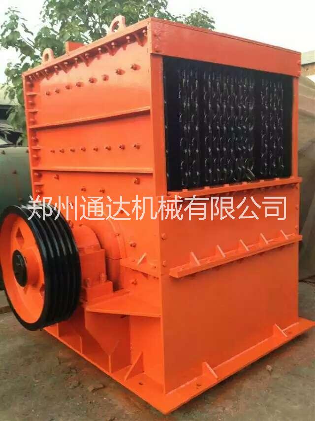 【廠家直銷】 箱式破碎機(jī) 巨石破 重錘破 箱破