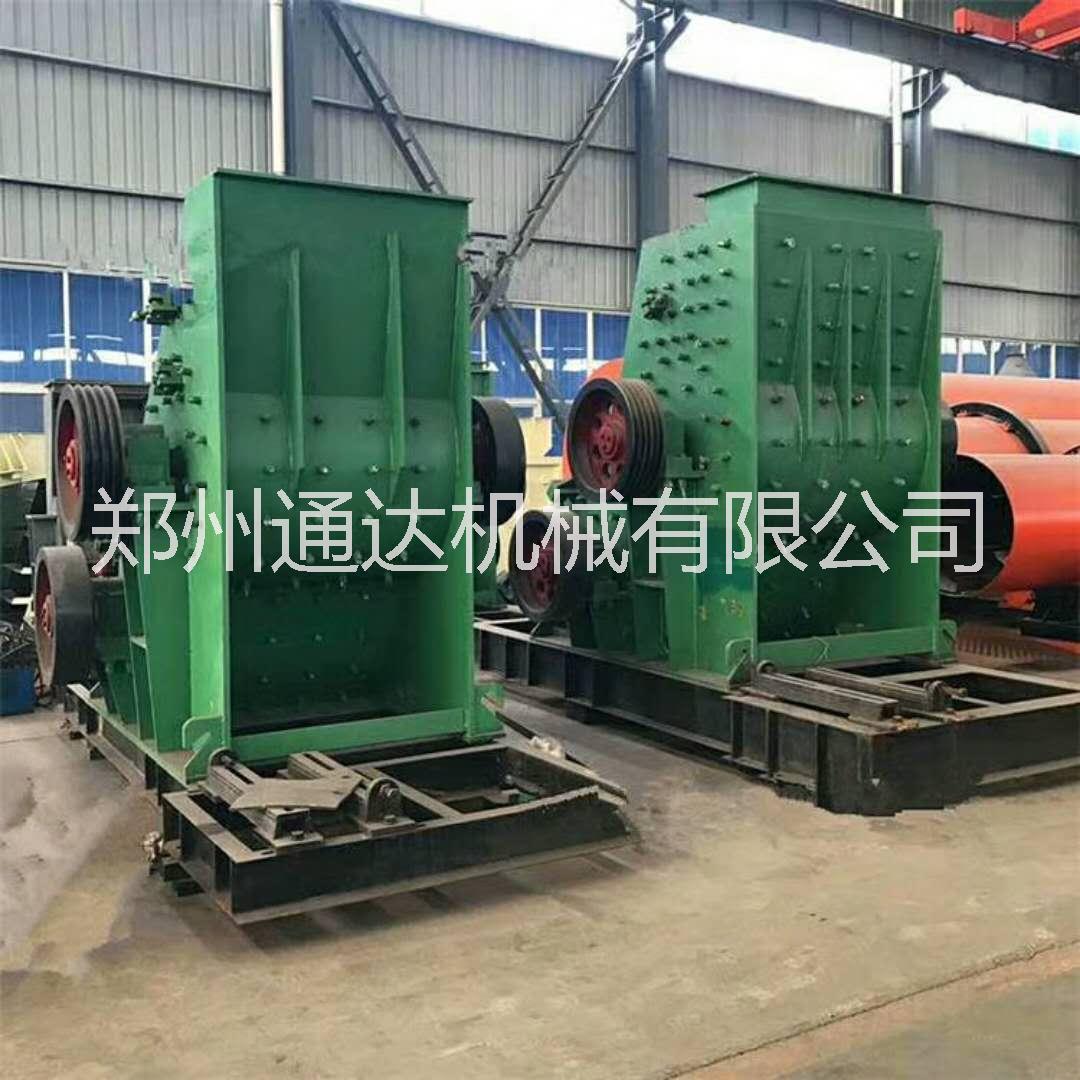 【廠家直銷(xiāo)】 雙級(jí)式破碎機(jī) 優(yōu)質(zhì)鄭州雙級(jí)式破碎機(jī)
