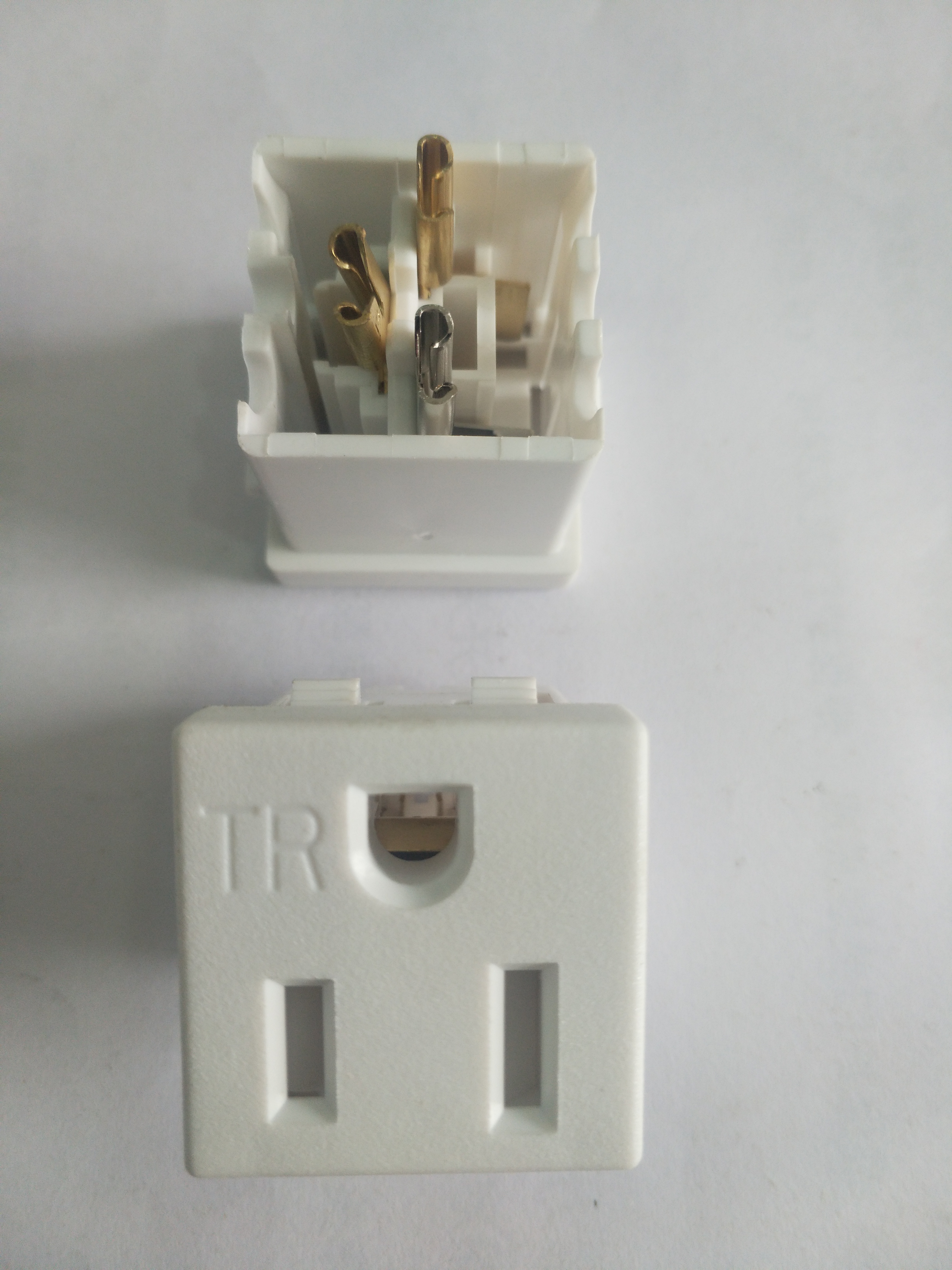 TR保護插座 美式防護門插座 兒童防觸電保護插座 TR美式防護門插座