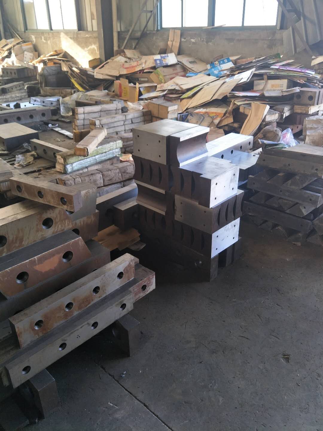 數(shù)控剪板機(jī)* 馬鞍山剪板機(jī)*廠  數(shù)控液壓剪板機(jī)*