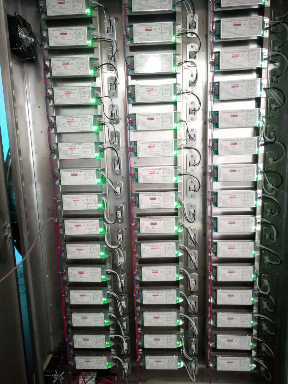 南京UV光解凈化設(shè)備|UV光氧設(shè)備