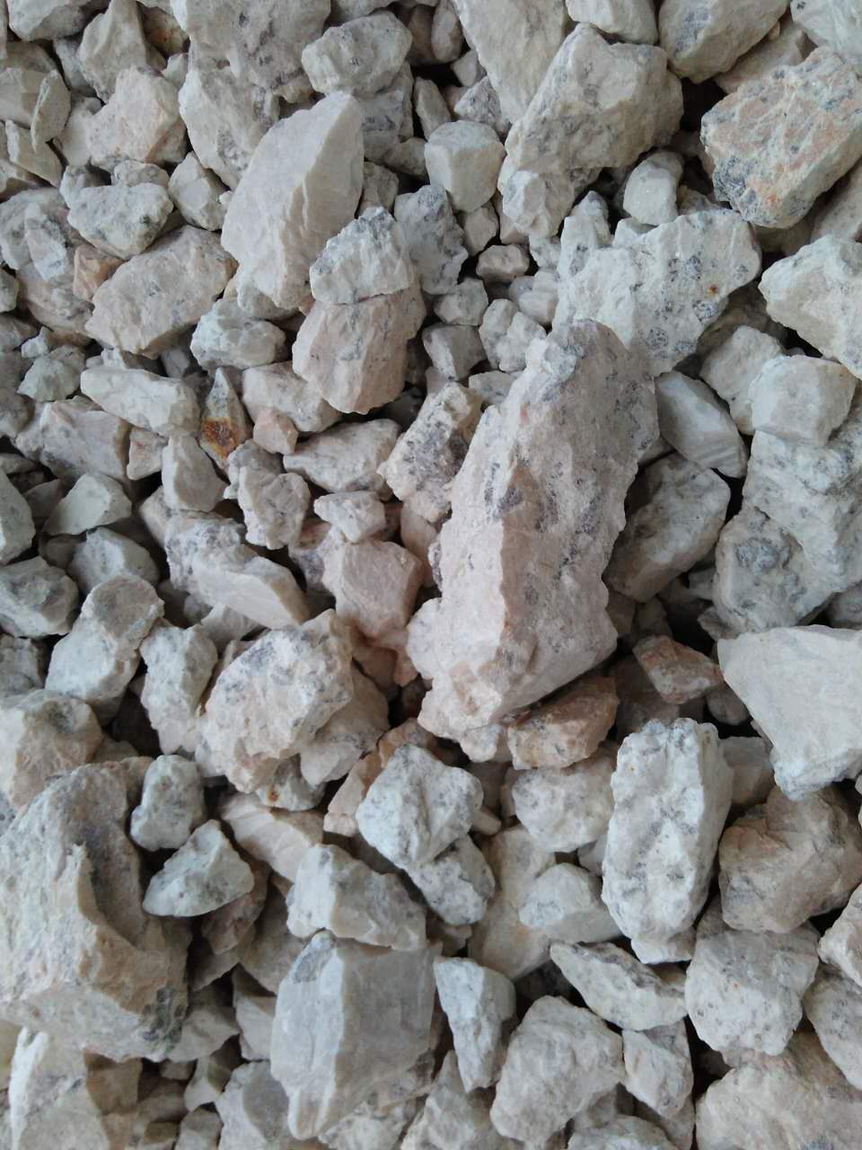 衡陽石粉廠家直銷 鉀長石粉,鉀長石,制釉,熔塊,制鈾,陶瓷原料,胚料科研 石粉價(jià)格
