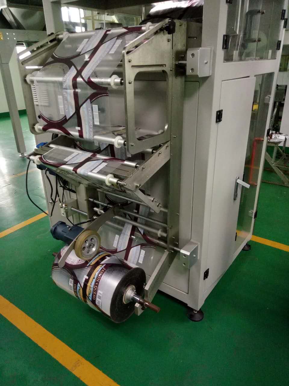 佛山廠家 直銷松可全自動膨化食品包裝機(jī) 香港甜甜圈顆粒食品包裝機(jī)