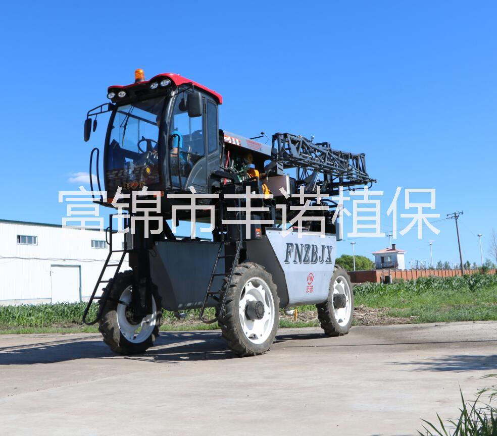 豐諾自走式噴桿噴霧機噴藥機打藥機