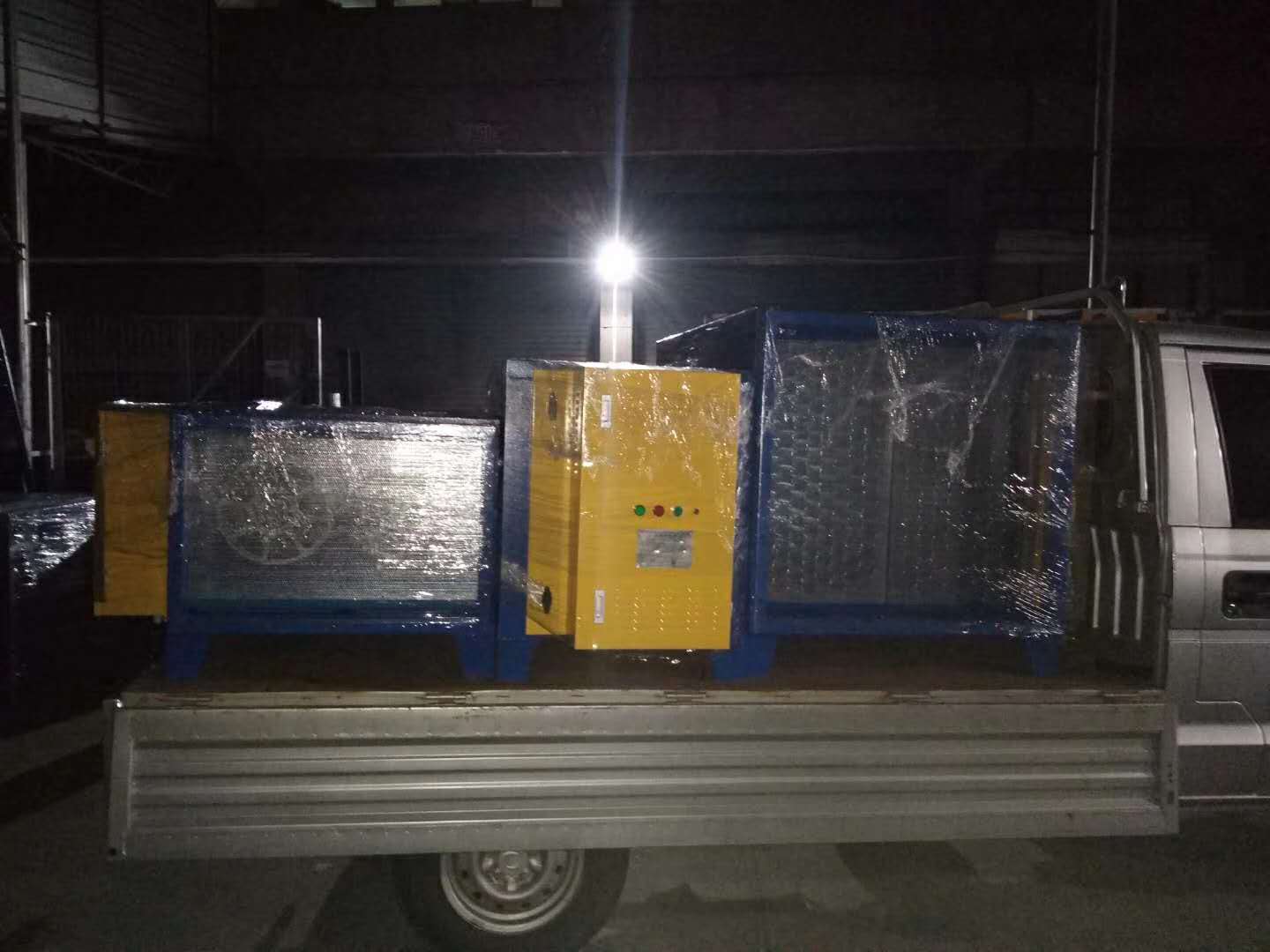 供應(yīng)廚房低空排放油煙凈化器/東莞廚房低空排放油煙凈化器廠家/價(jià)格