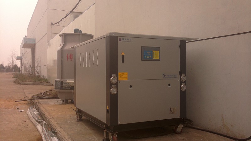 淋膜機(jī)制冷降溫冷卻用冰水機(jī)