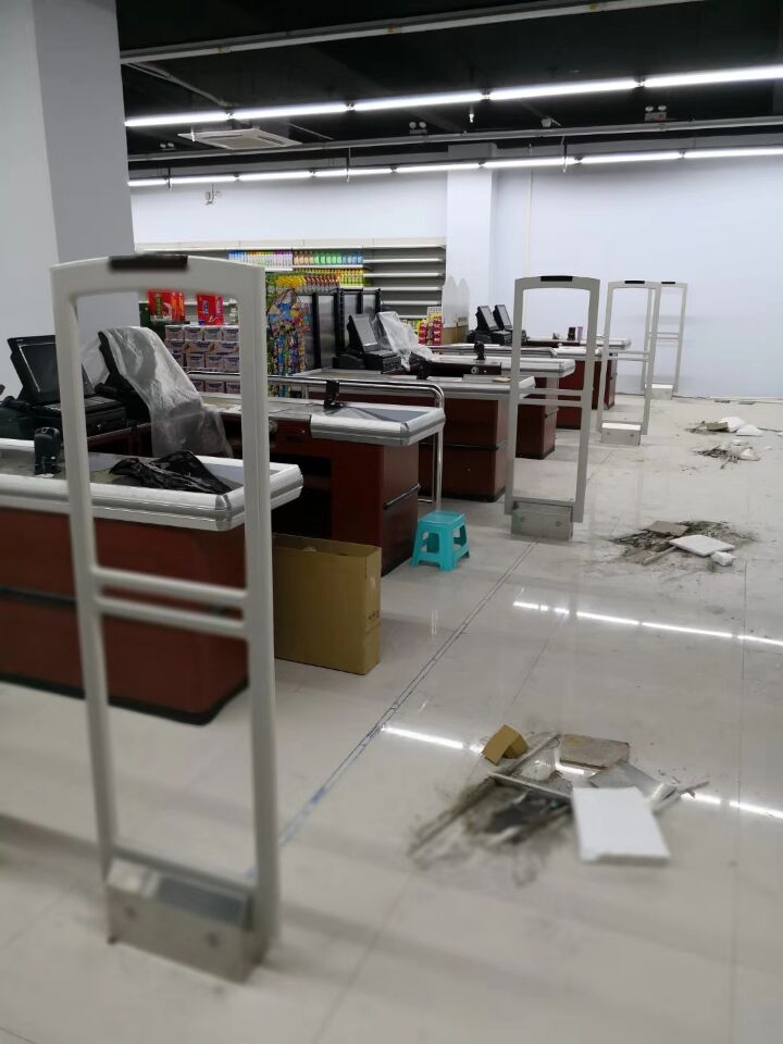 蓋威聲磁防盜器/先訊美資服裝防盜/北京服裝防盜器/聲磁超市防盜器/聲磁服裝防盜系統(tǒng)