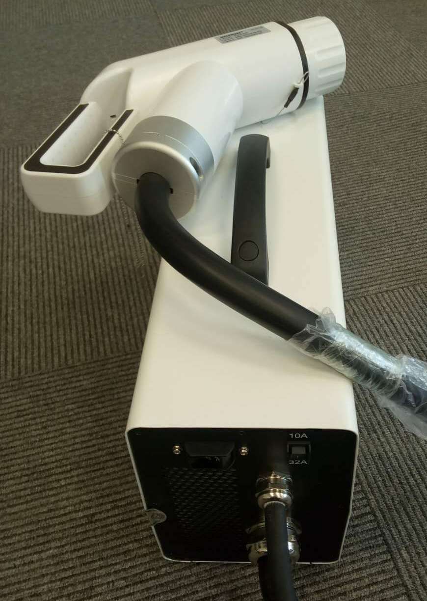 安潤樸7KW便攜式智能直流充電機