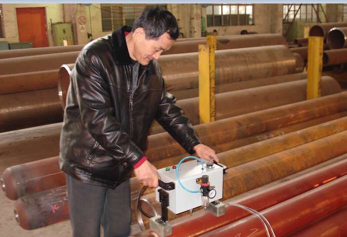 便攜式摩托車大架號(hào)發(fā)動(dòng)機(jī)打標(biāo)機(jī) 汽車車架號(hào)打碼機(jī) 汽車發(fā)動(dòng)機(jī)號(hào)打碼機(jī)