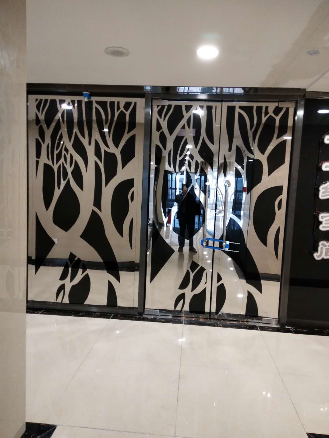 貴陽紅外線感應(yīng)門、紅外線感應(yīng)門生產(chǎn)廠家、紅外線感應(yīng)門