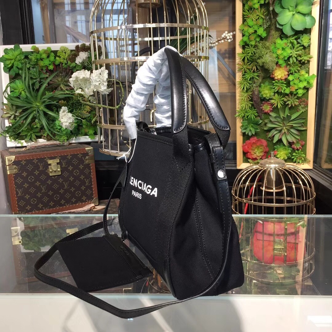 皮革 廣州高端女包 廣州高端皮革 廣州高端皮革包批發(fā) 廣州高端皮革包代理 廣州高端皮革包加盟 品牌女包