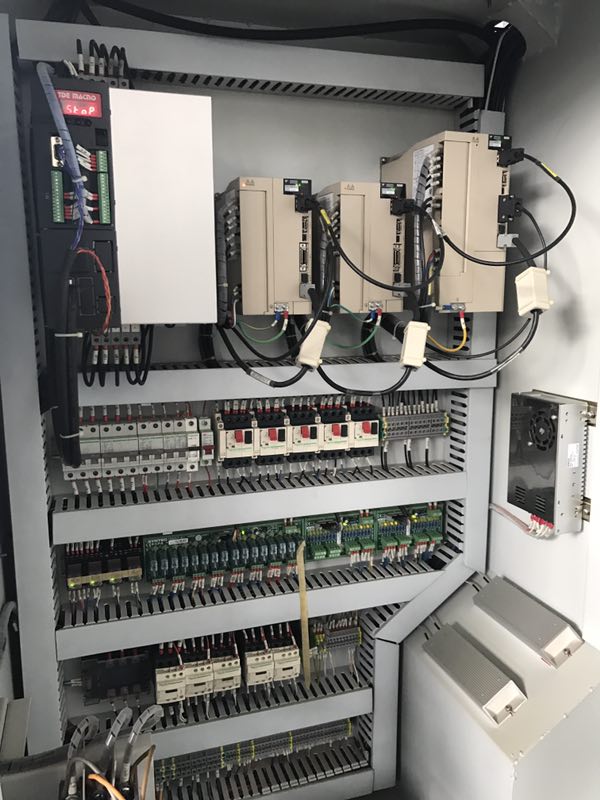 二手加工中心春興CX-850HD立式加工中心