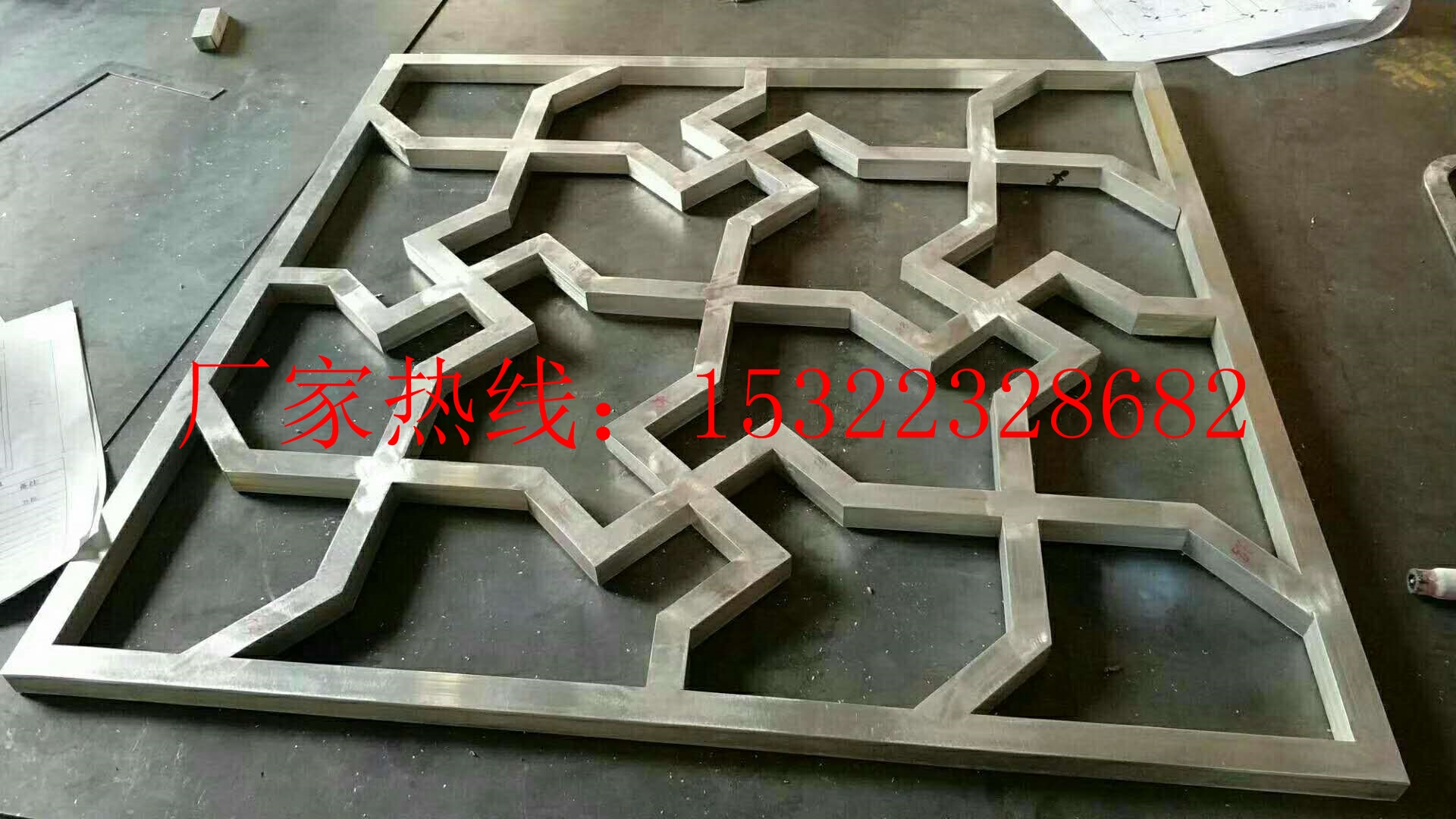 定做鋁方管隔斷屏風(fēng)鋁方管柵欄