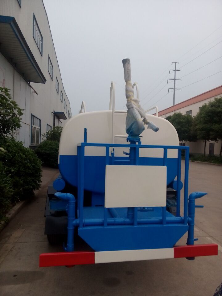 東風5立方綠化噴灑車 國五5噸灑水車