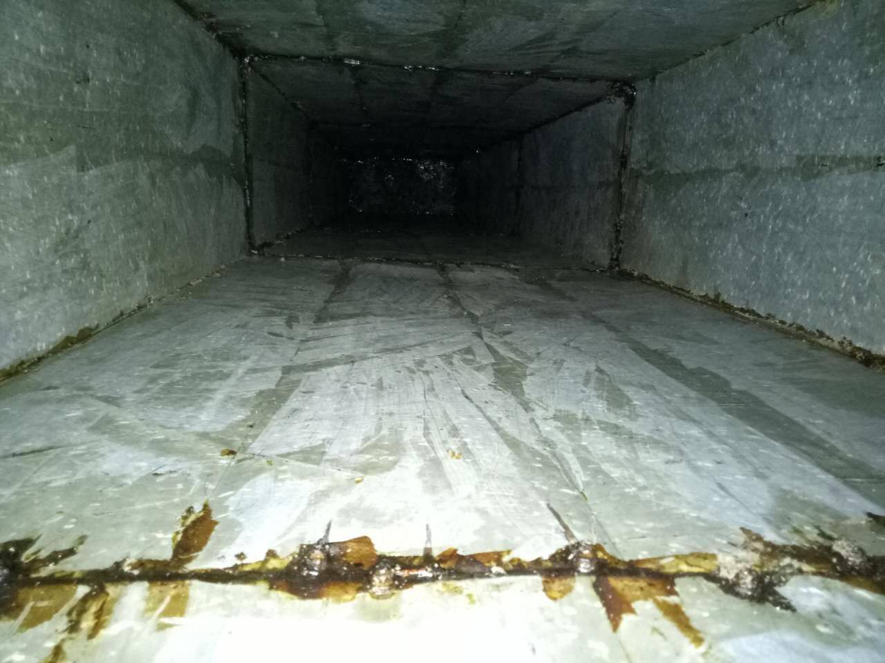 武清廚房排煙設(shè)備清洗煙道清洗 天津廚房排煙清洗