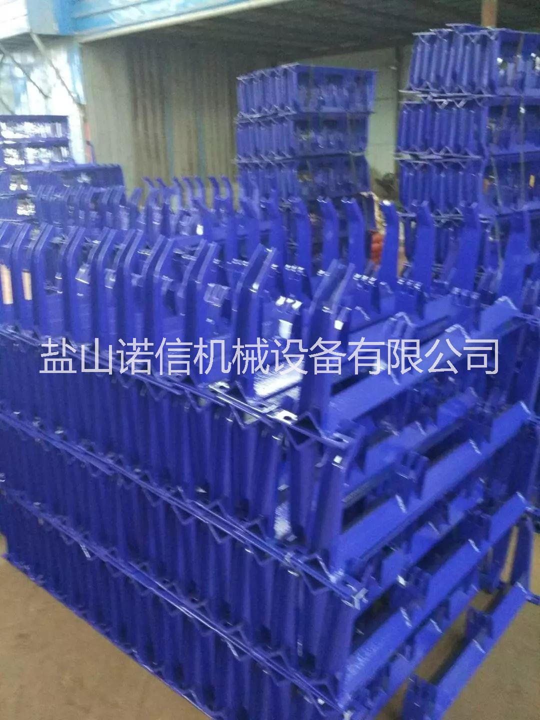 輸送機(jī)托輥支架  輸送帶托輥支架  槽型托輥支架  調(diào)心托輥支架 河北托輥支架廠家