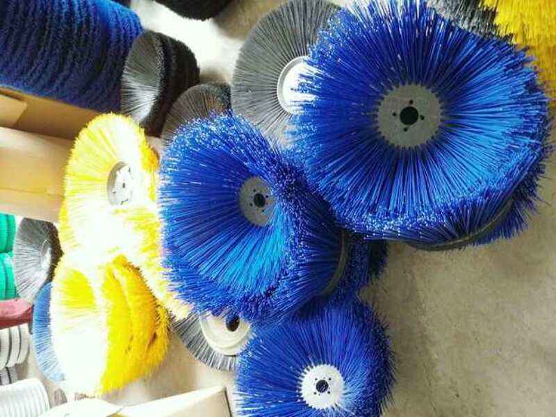 西安除雪車掃刷廠家，西安哪里有除雪車掃刷廠家，西安哪里有除雪車掃刷批發(fā)