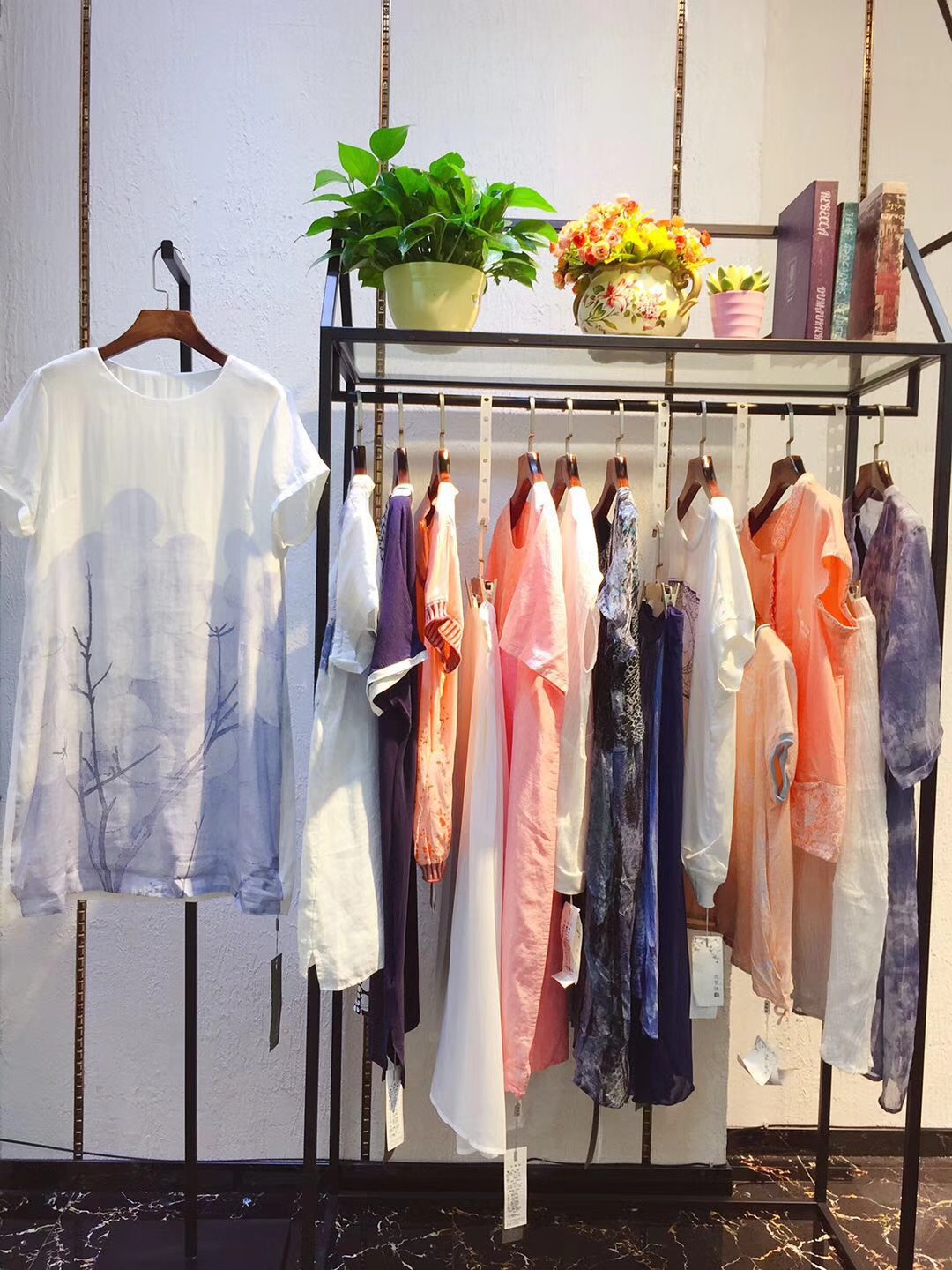 北京棉麻思曼捷/雪丹枝18夏，大碼女裝庫(kù)存批發(fā)